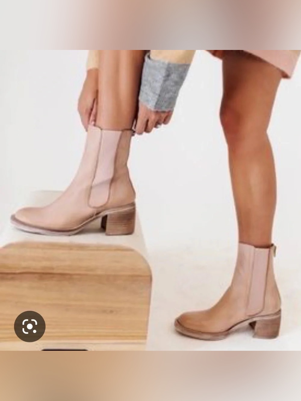 BNWT Free People Tan Leather Chelsea Block Heel Boot